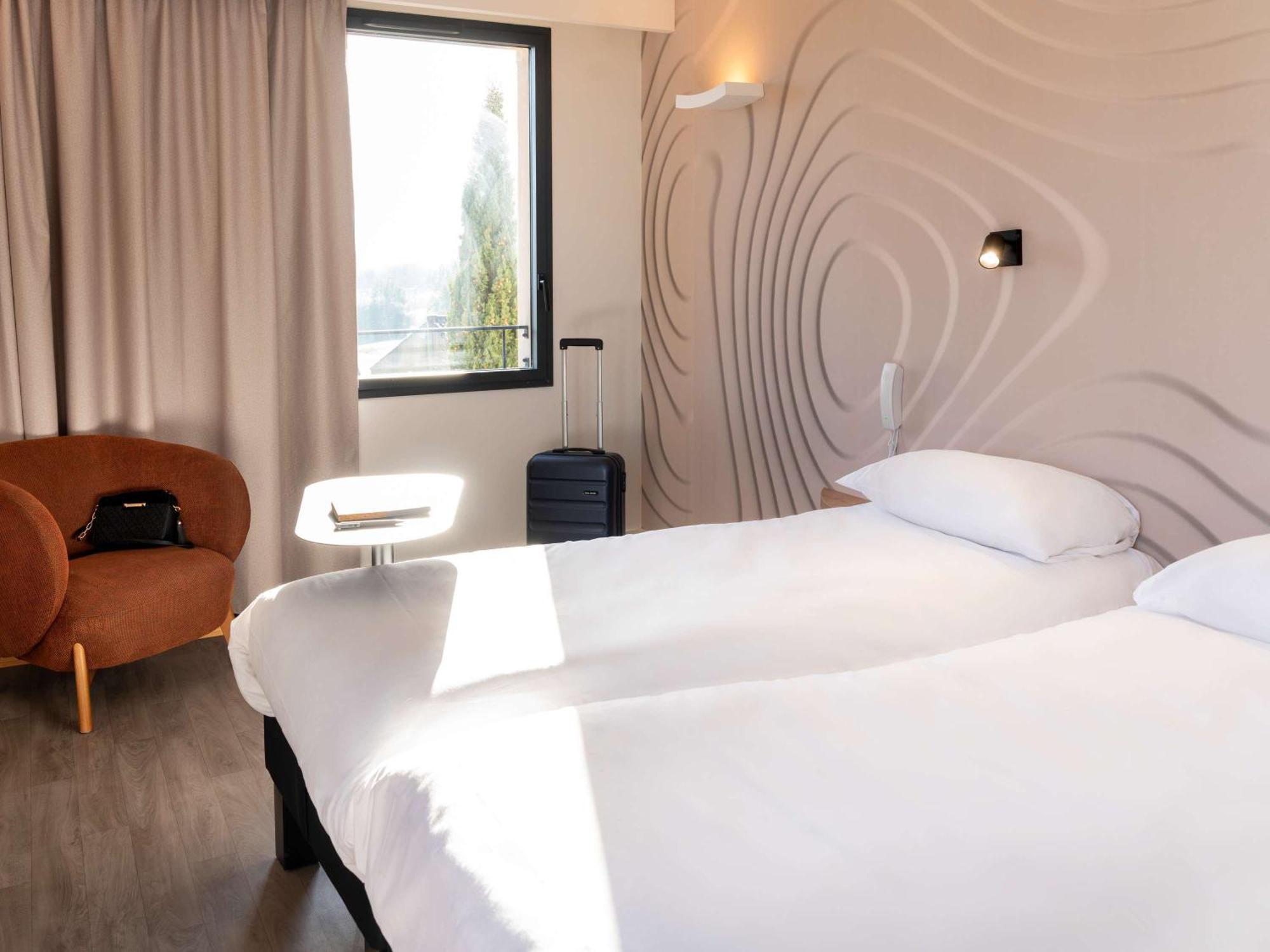 Ibis Styles Cabries Aix-En-Provence Tgv Hotel Eksteriør billede