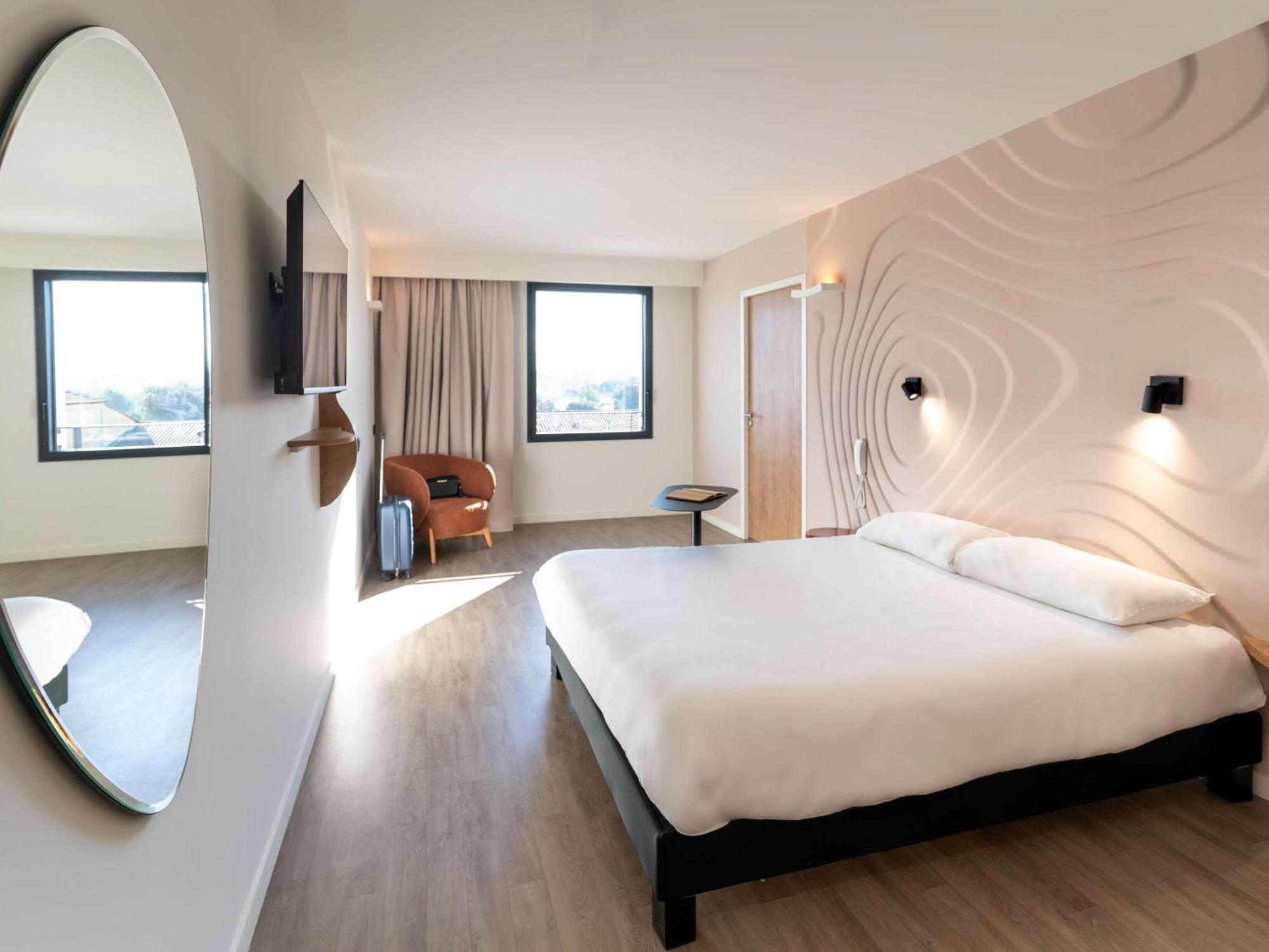 Ibis Styles Cabries Aix-En-Provence Tgv Hotel Eksteriør billede